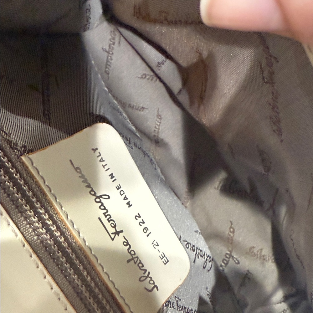 Salvatore Ferragamo Flap Buckle Shoulder Bag - Picture 9 of 17